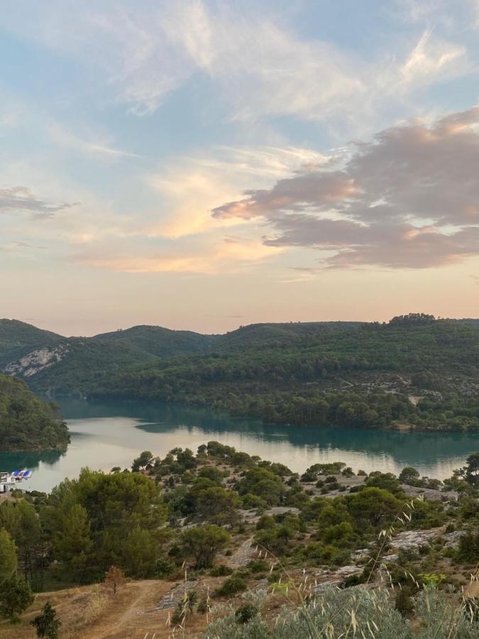 Jolie maison de village, à 2 min à pied du lac d'Esparron de Verdon Extérieur photo